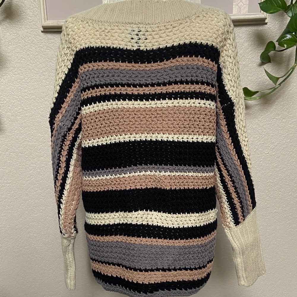 Multicolor Striped Loose-knit Oversized Sweater, size XS Daytrip brand. - Picture 5 of 8
